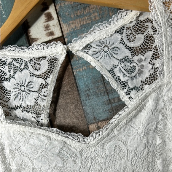 Vfshow 3XL white long lace Designer dress - Picture 8 of 16